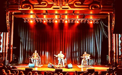 Aaron Lewis and The Stateliners