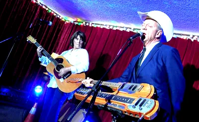 Junior Brown