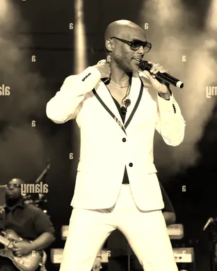 Live concert by Kenny Lattimore