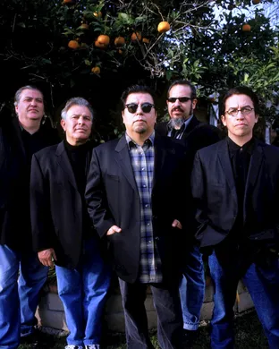 Los Lobos