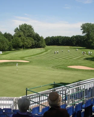 The New England 900 and Burnout Rivals